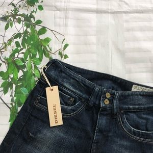 NWT Diesel Women’s Ronhar Bootcut Jeans Sz W24 L30